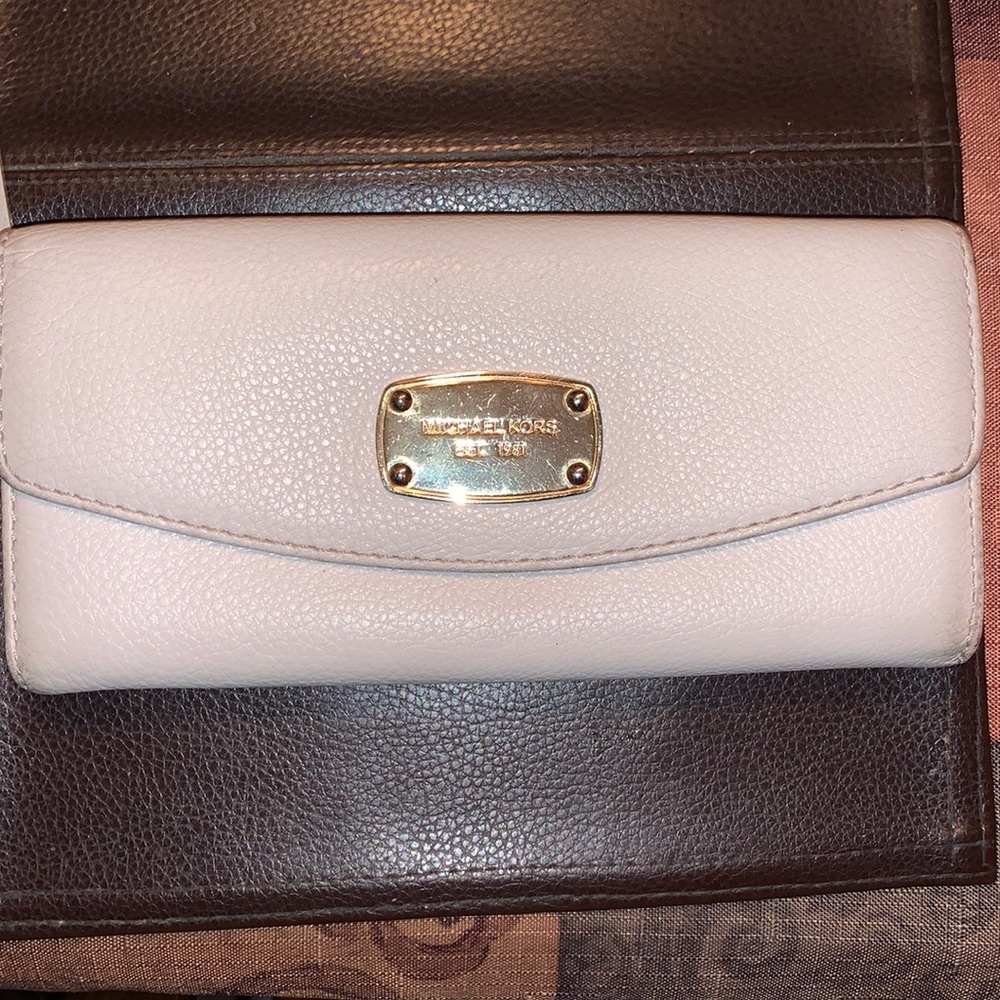 Michael Kors wallet
